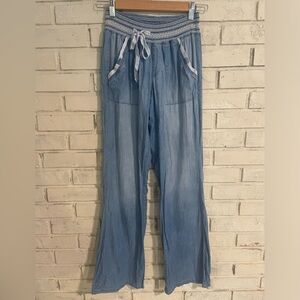 REWASH Medium Super Soft Chambray denim blue pants EUC